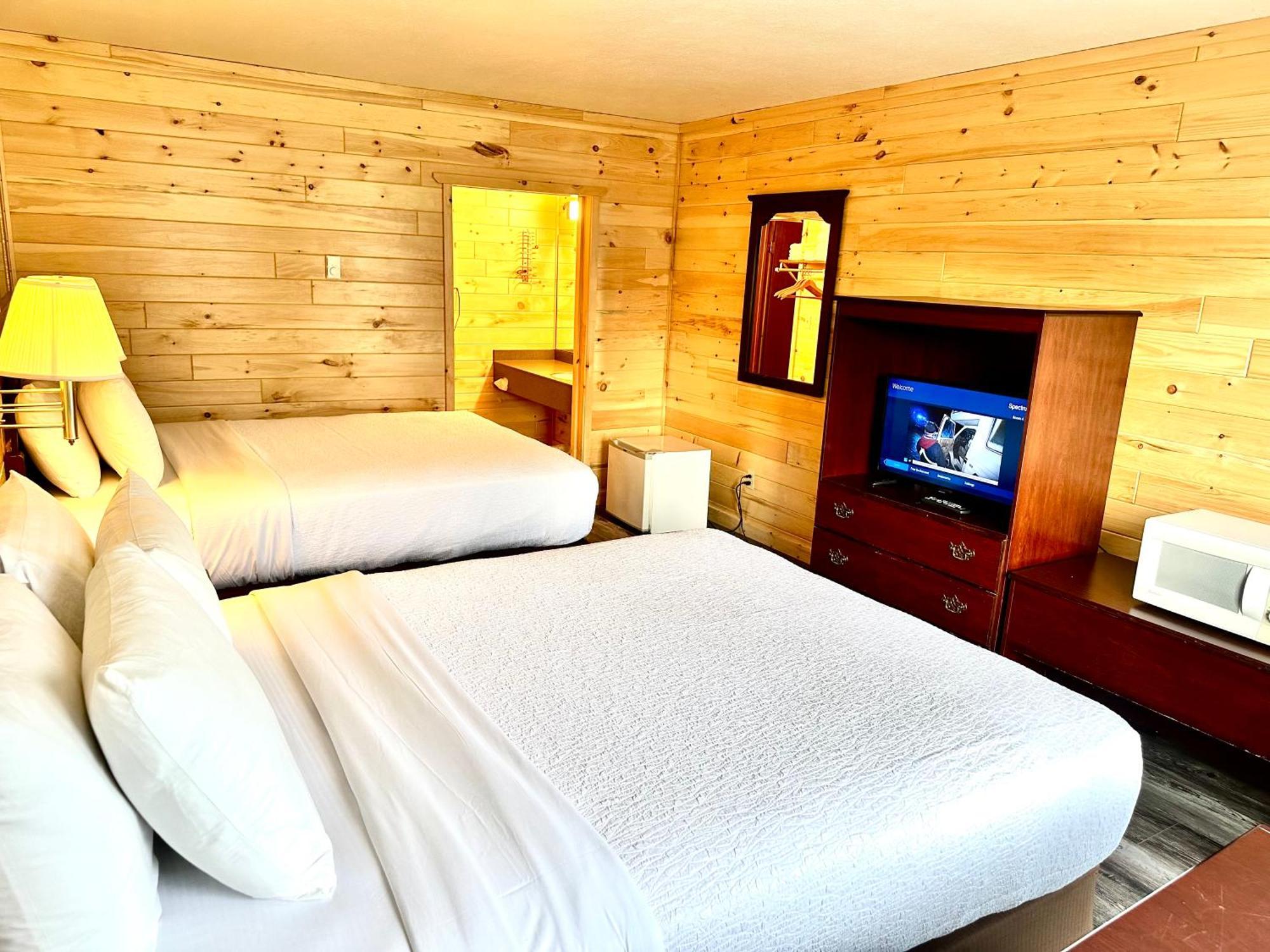 Sunrise Beach Motel 맥키노 시티 외부 사진