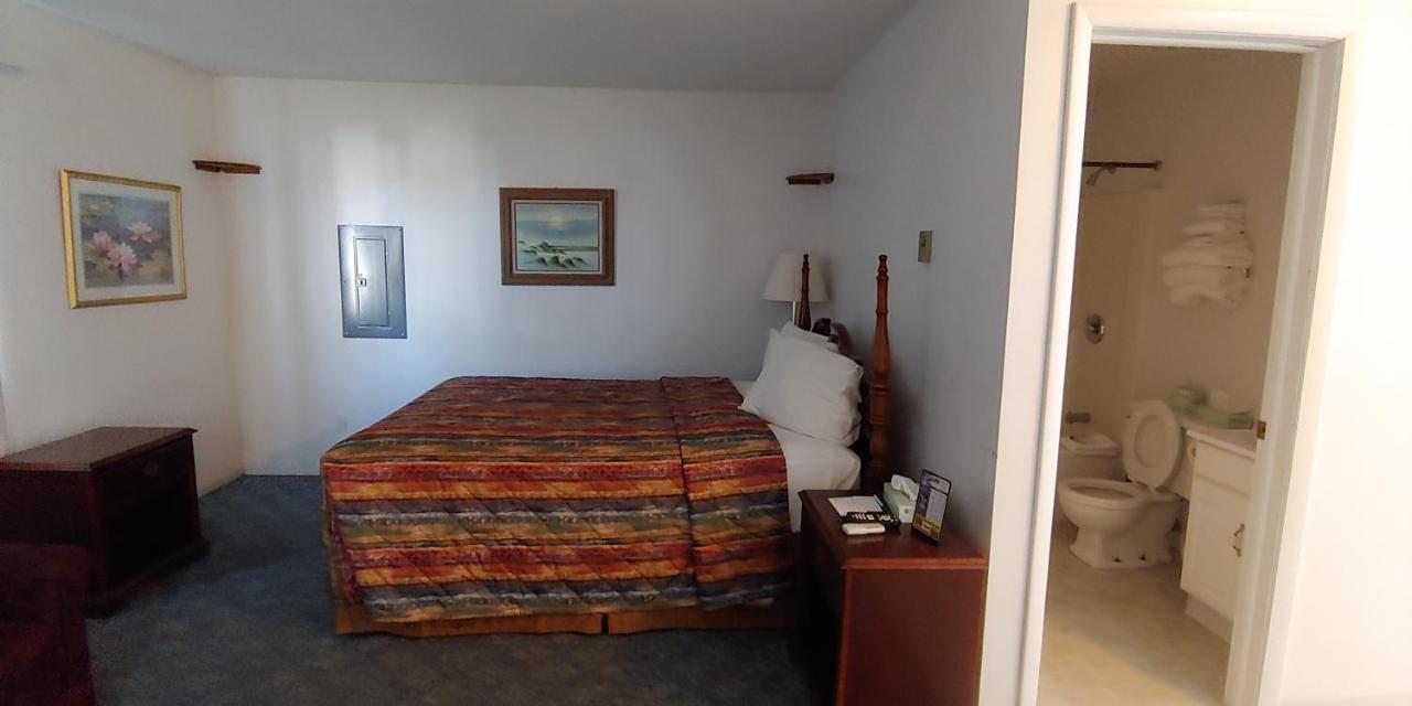 Sunrise Beach Motel 맥키노 시티 외부 사진